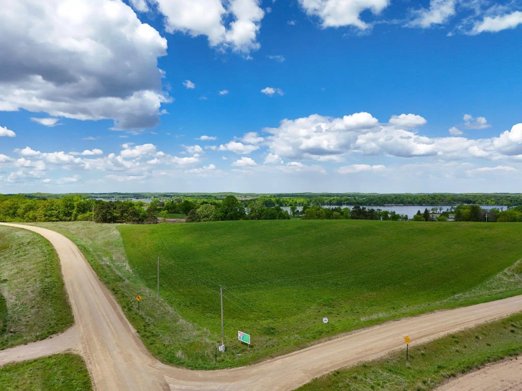 450xx 316th Ave [d], Vergas