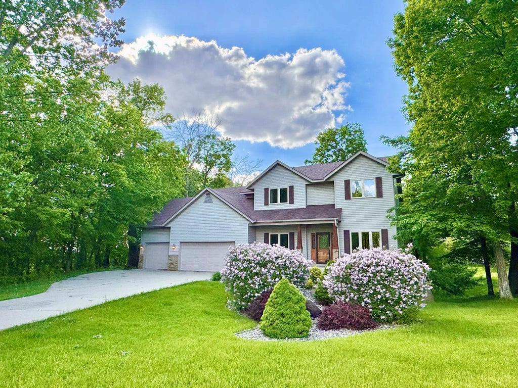 567 Forest Lane, Medford