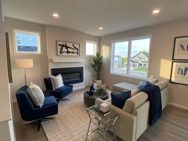 14570 Kingsview Lane N, Dayton