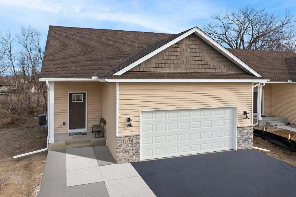 1121 Seurer Street, Elko New Market