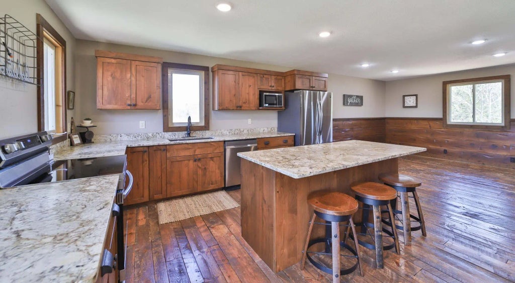 40071 County Road 134, Pine River