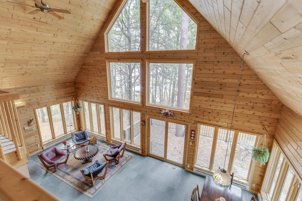 6438 Ponderosa Drive Nw, Walker