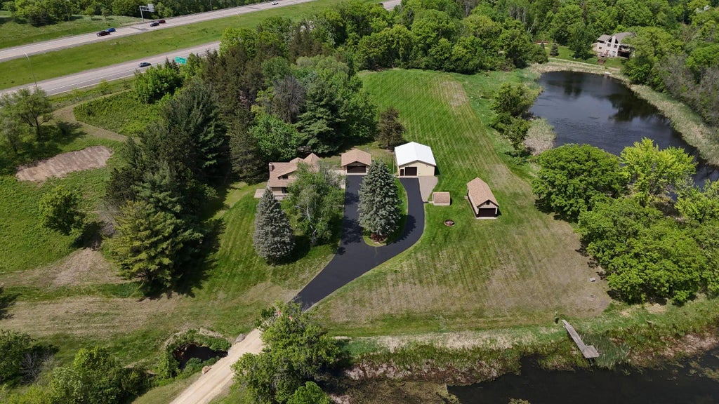 2591 Carver Avenue E, Maplewood