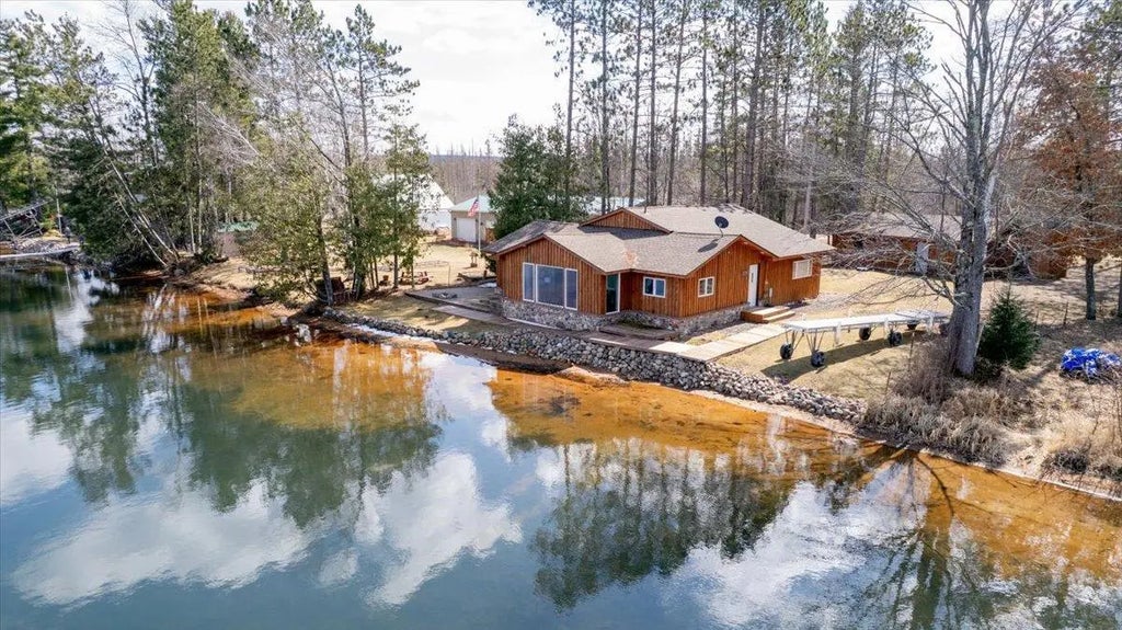 11356 W Blueberry Avenue, Radisson