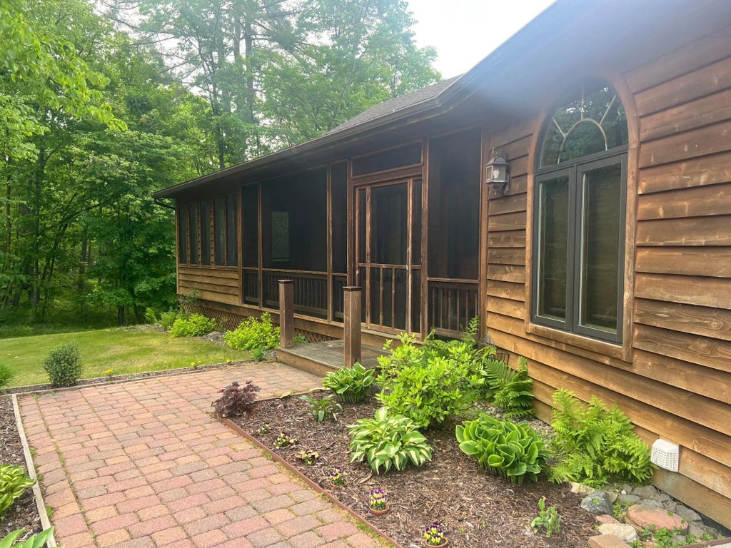 10822 Steamboat Loop Nw, Walker