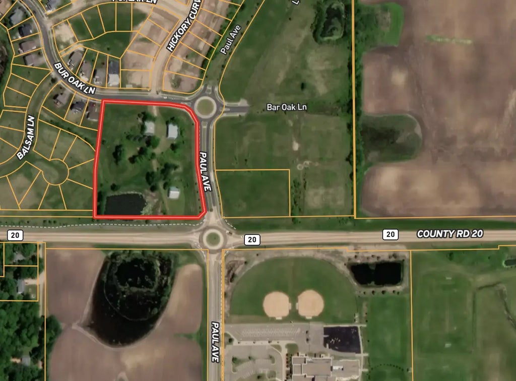 990 Bur Oak Lane, Watertown