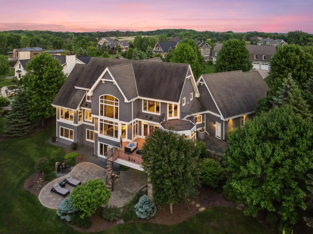 9726 Whistling Valley Road, Lake Elmo