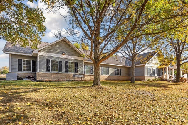 7600 Victoria Drive, Victoria