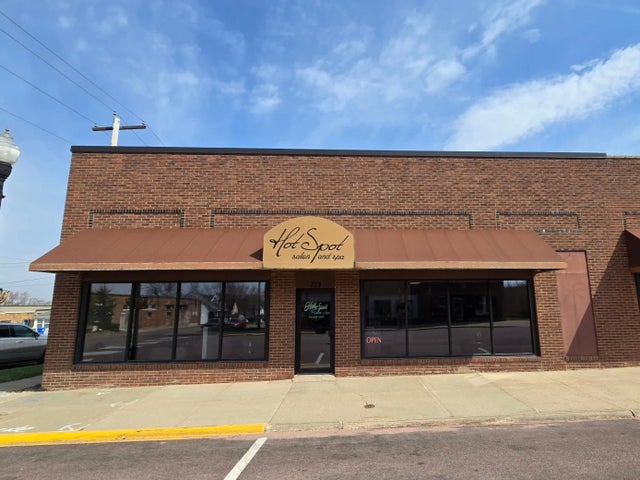 223 W Main Street, Pipestone