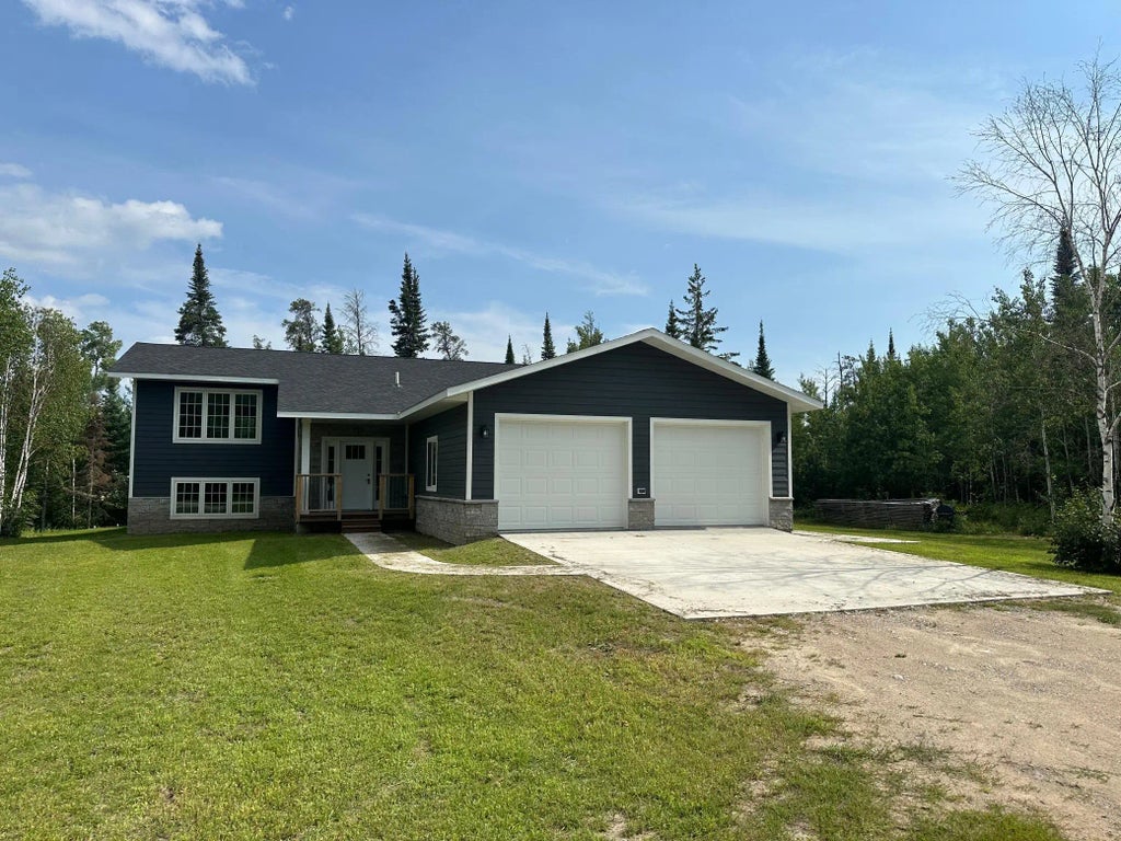 56626 Birchwood Drive, Warroad