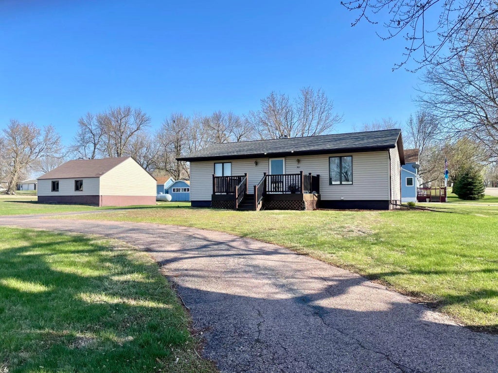 301 E 1st Street, Adrian