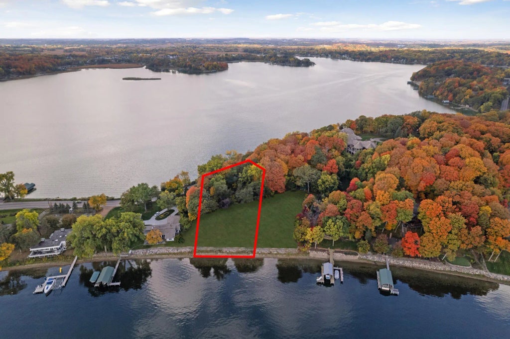 37x2 County Road 44, Minnetrista