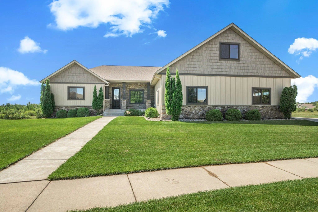 3346 Old Stone Way Ne, Sauk Rapids