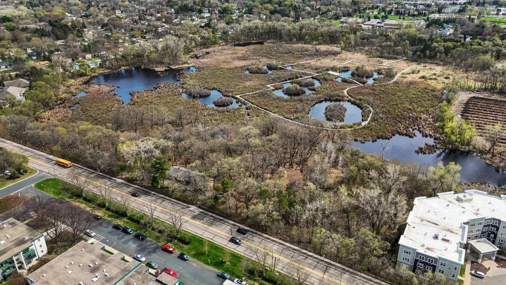 556 County Road C W, Roseville