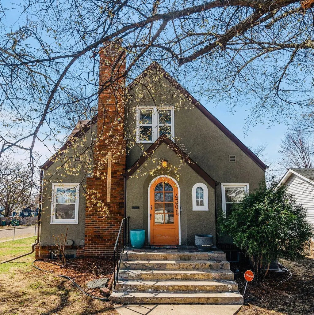 4301 Zane Avenue N, Crystal