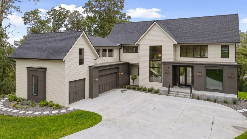 5010 Millie Road Sw, Rochester