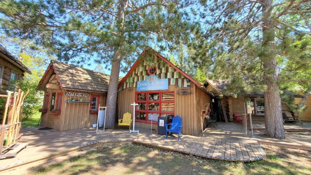 37124 Us 71, Lake George