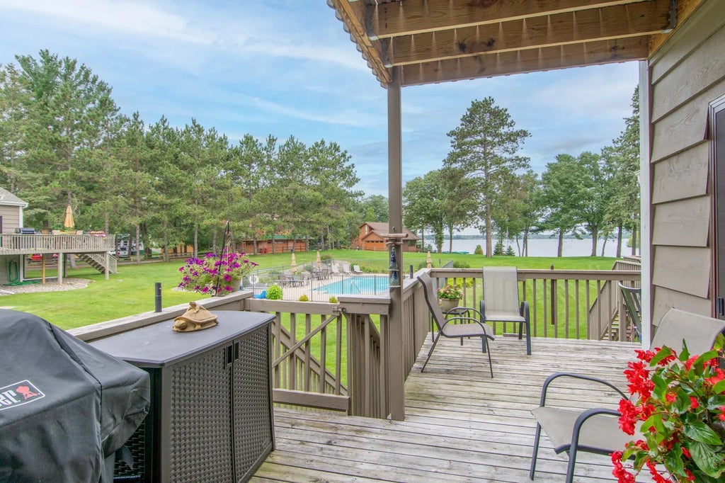 35533 Sand Pointe Drive 6, Crosslake