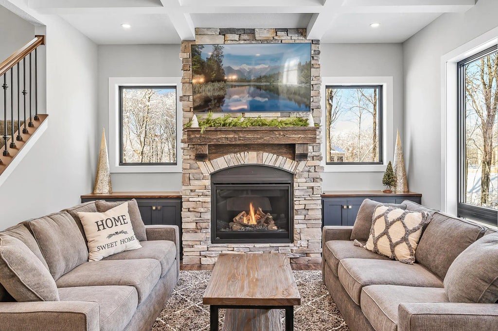 2451 180th Lane Ne, Ham Lake