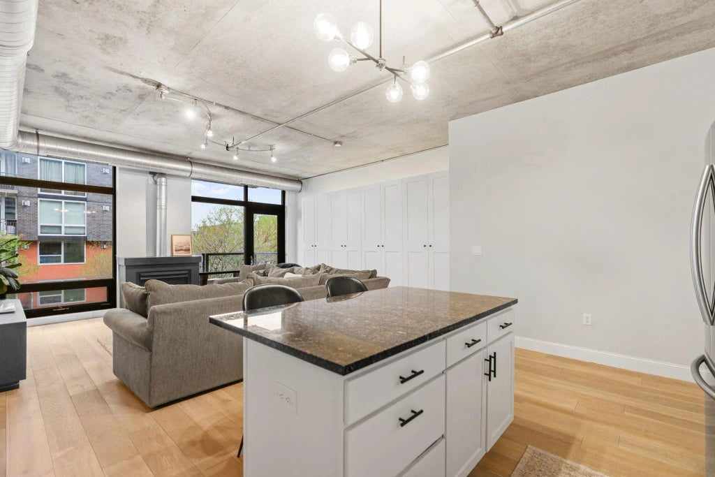 720 N 4th Street 213, Minneapolis