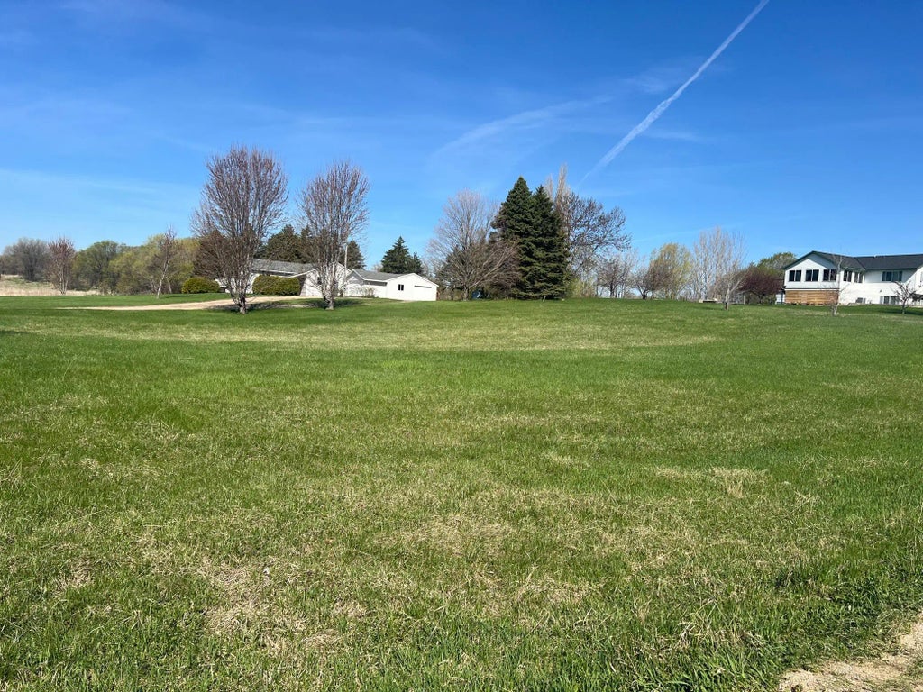 Tbd Sunny Lane, Starbuck