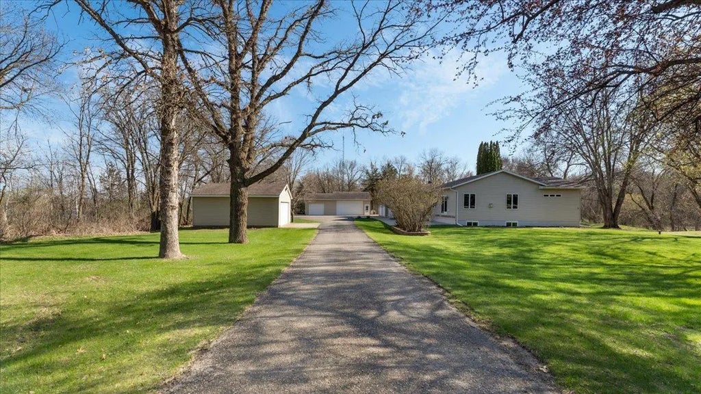 21151 150th Street, Sauk Centre