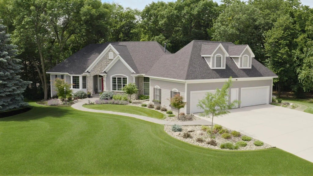 270 Turnberry Court, Hudson