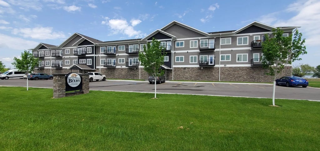 715 Ne Lake Shore Drive Ne 108, Bemidji