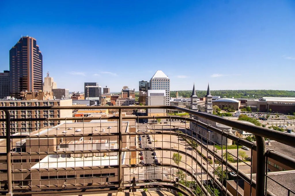 26 10th Street W 1701, Saint Paul