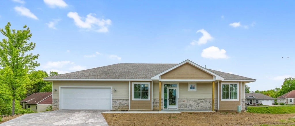 31079 Magnolia Ridge Way, Lindstrom