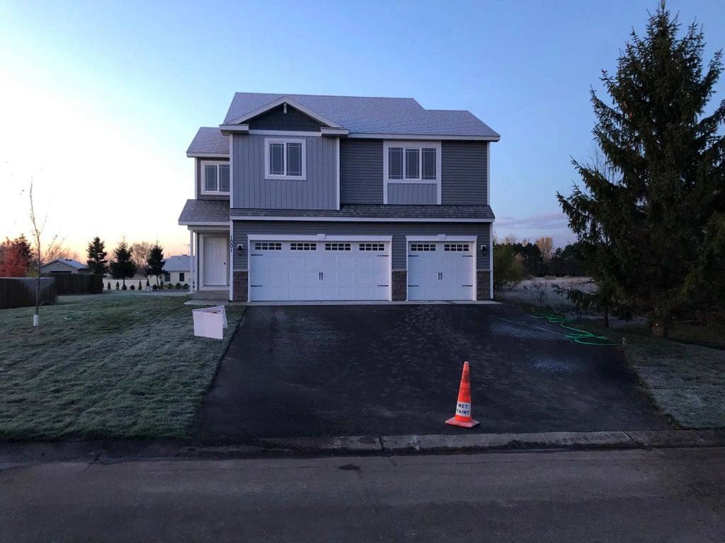 23656 Lily Street Nw, Saint Francis