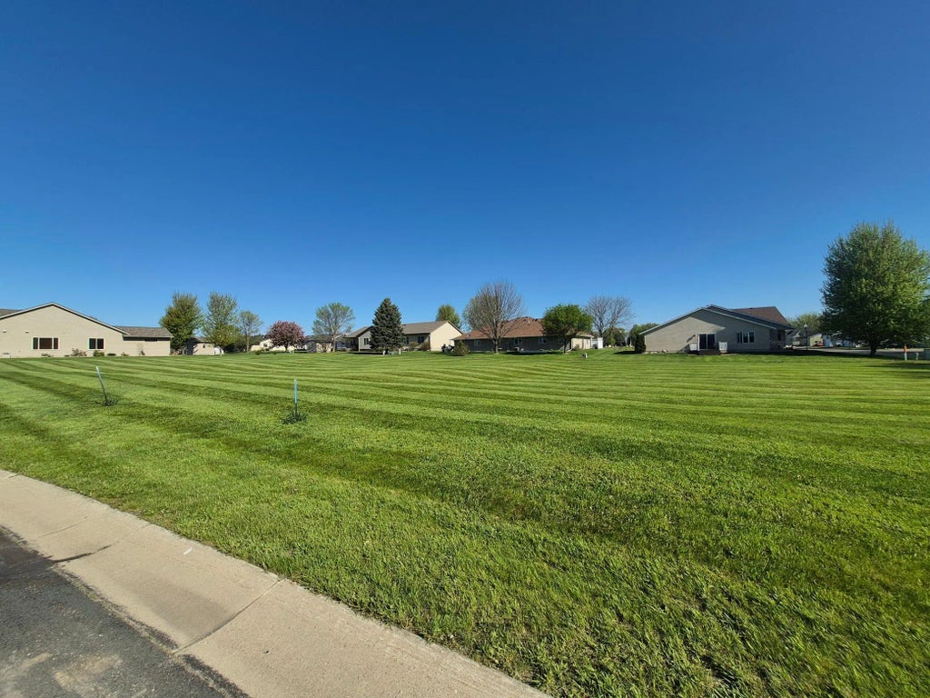 300 W Adams Street, Arlington