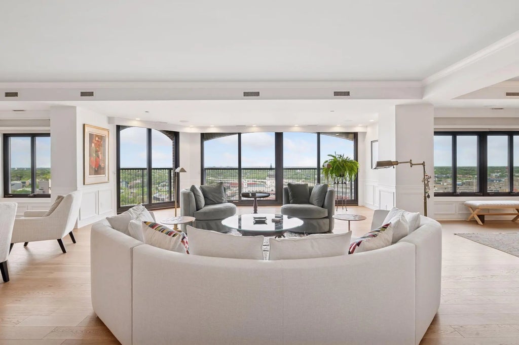 1201 Yale Place 2102, Minneapolis