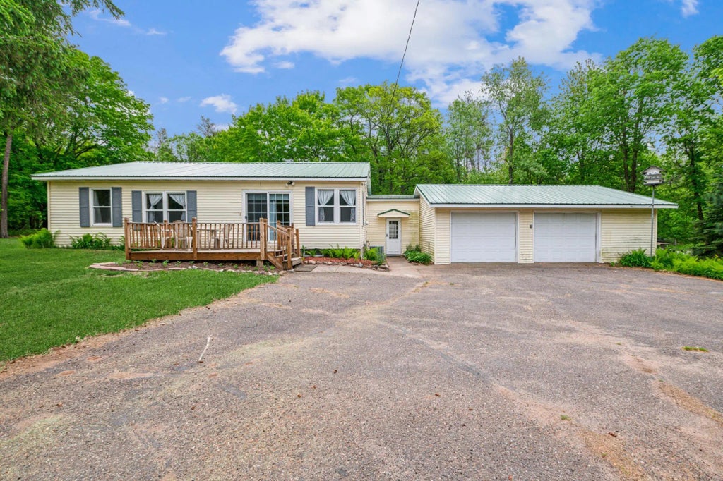 2628 River Road, Sterling Twp