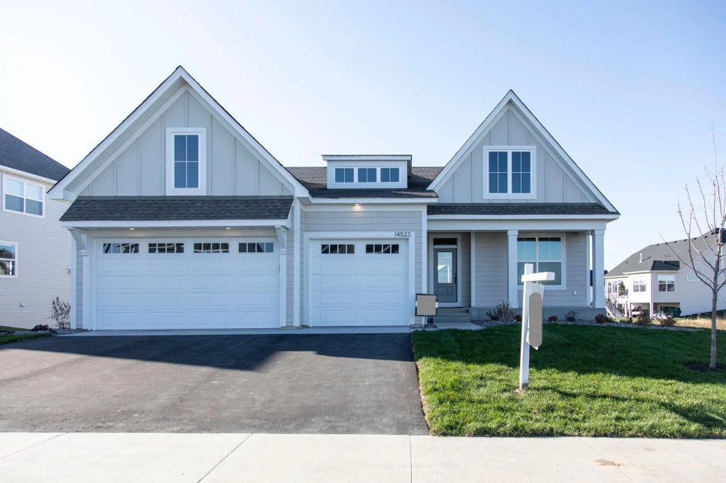 14523 Kingsview Lane N, Dayton