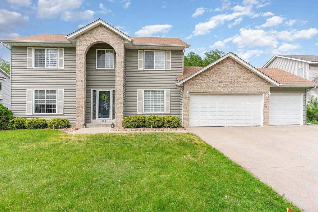 5921 200th Street W, Farmington