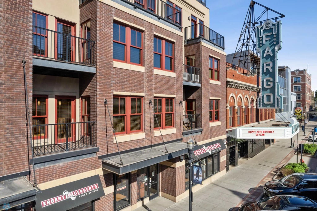 300 Broadway N 204, Fargo