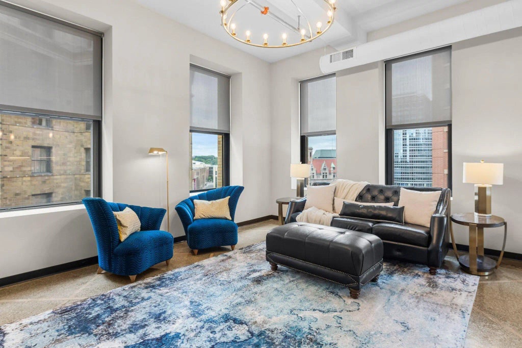 350 Saint Peter Street 701, Saint Paul