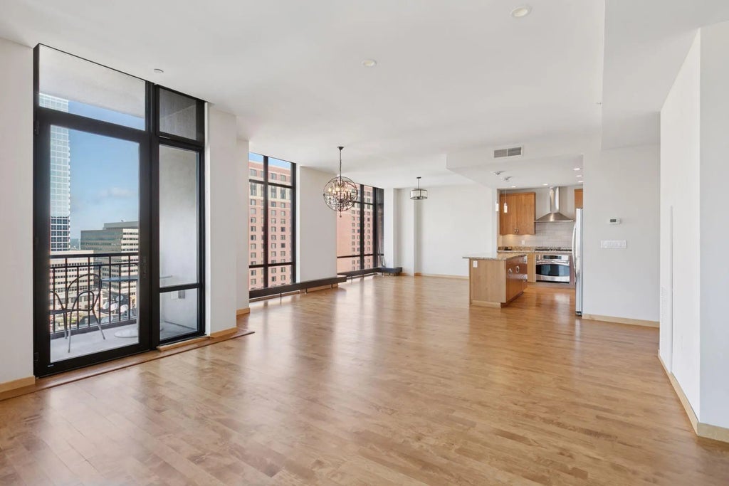 201 S 11th Street 1700, Minneapolis