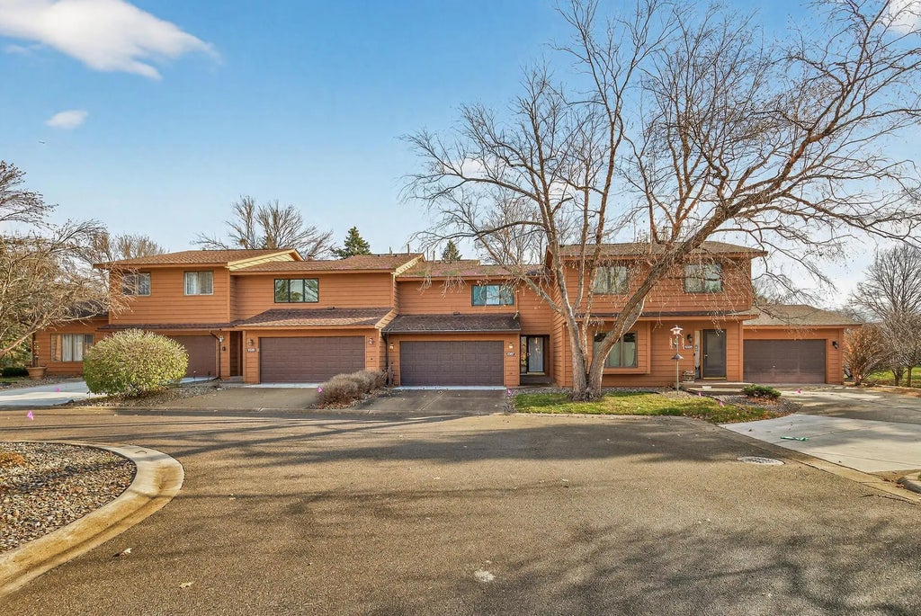 5357 Upper 147th Street W, Apple Valley