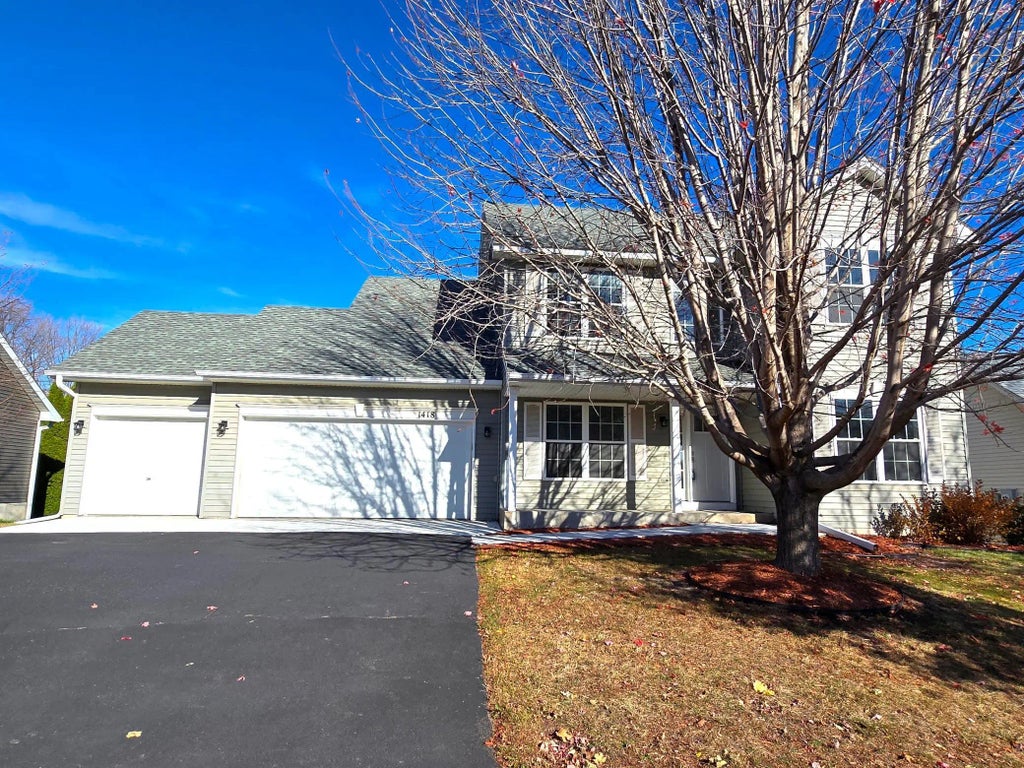 1418 Bluff Street, Dundas