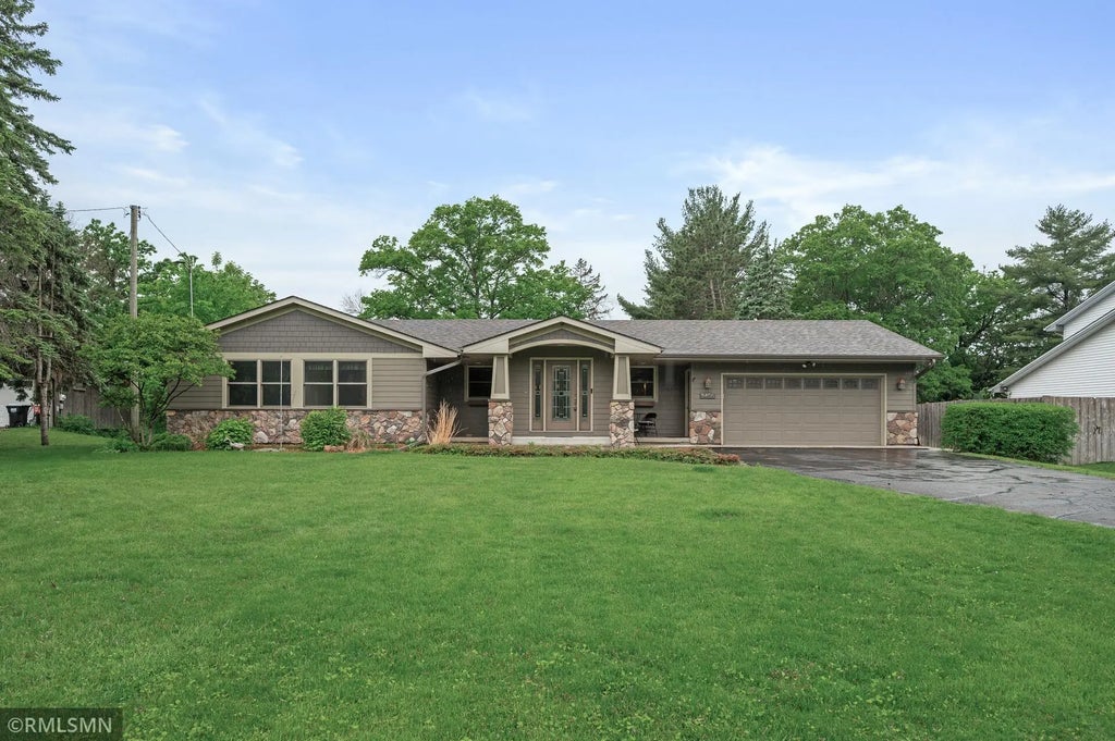 8456 Mississippi Boulevard Nw, Coon Rapids