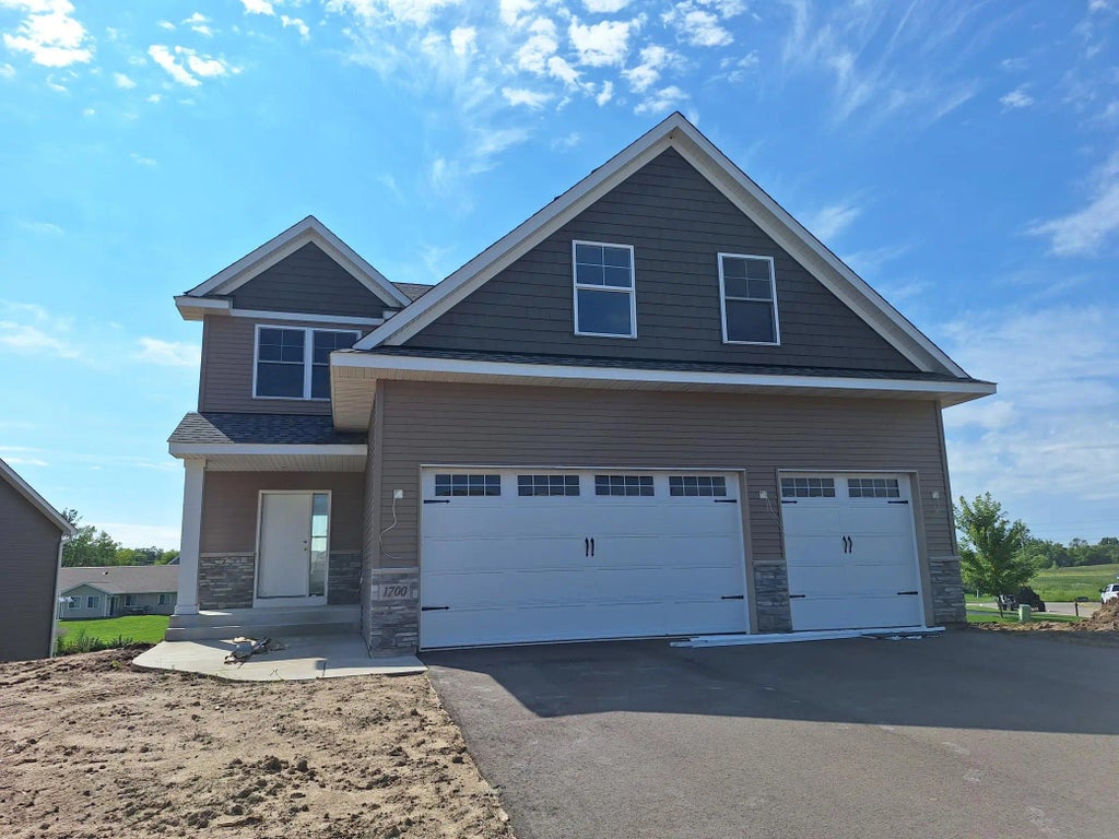 1700 Misty Circle, Buffalo