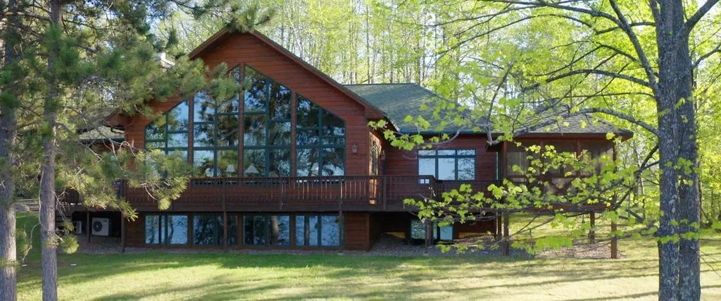 1880 Everett Road S, Greenwood Twp