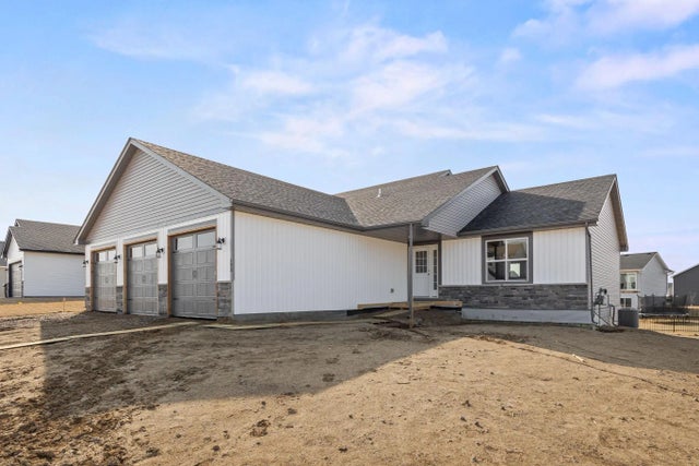 872 Watertown Avenue, Delano