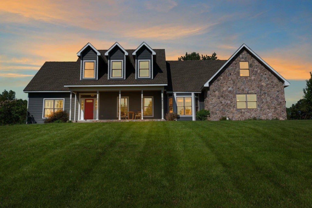 1 Bayhill Road, Dellwood