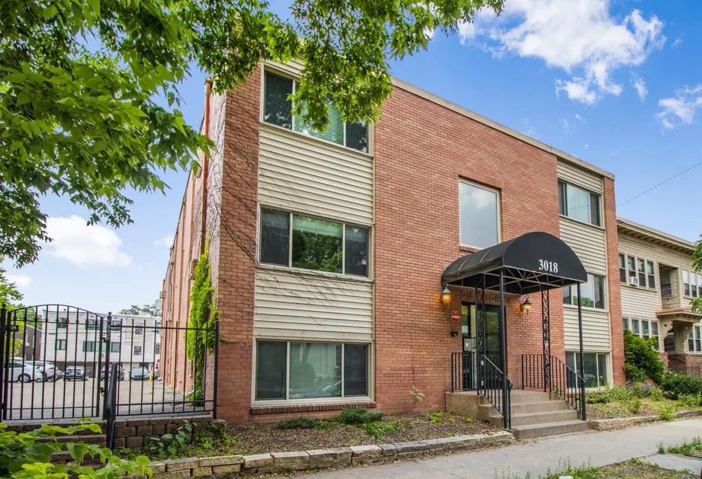 3018 Aldrich Avenue S 12, Minneapolis