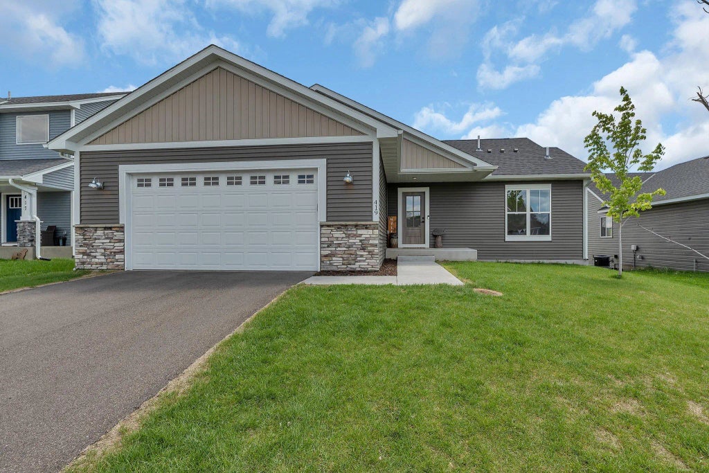 419 Bluebird Drive Nw, Isanti