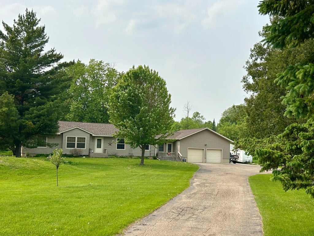 10696 Leaf River Road, Leaf River Twp