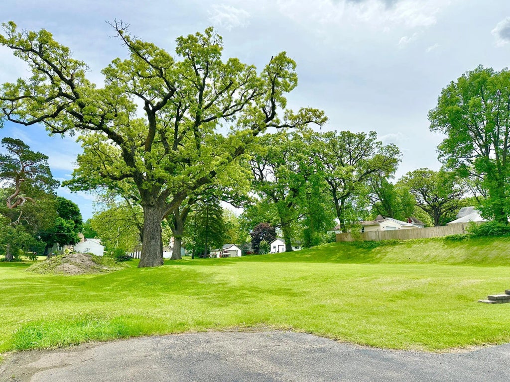 618 & 620 Giles Place, Albert Lea